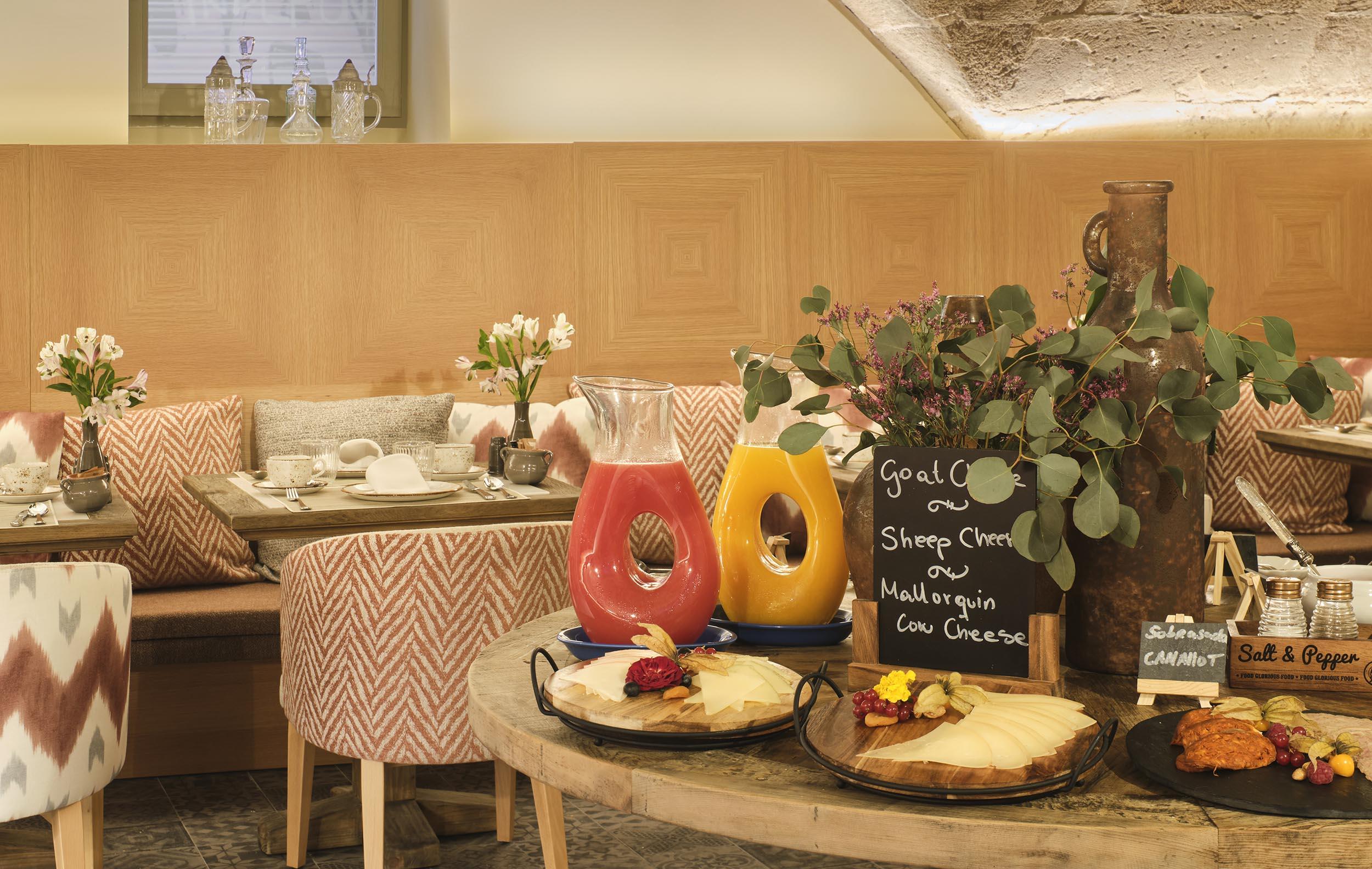 Hotel Antigua Palma - Casa Noble Εξωτερικό φωτογραφία The dining room at the new hospital