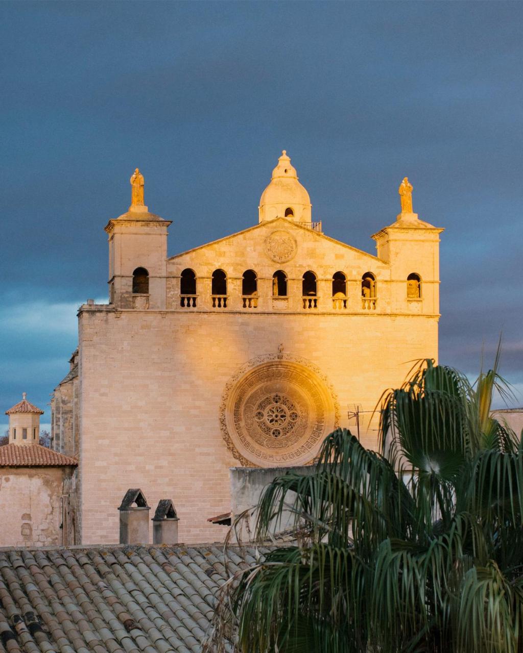 Hotel Antigua Palma - Casa Noble Εξωτερικό φωτογραφία The cathedral of Pollença